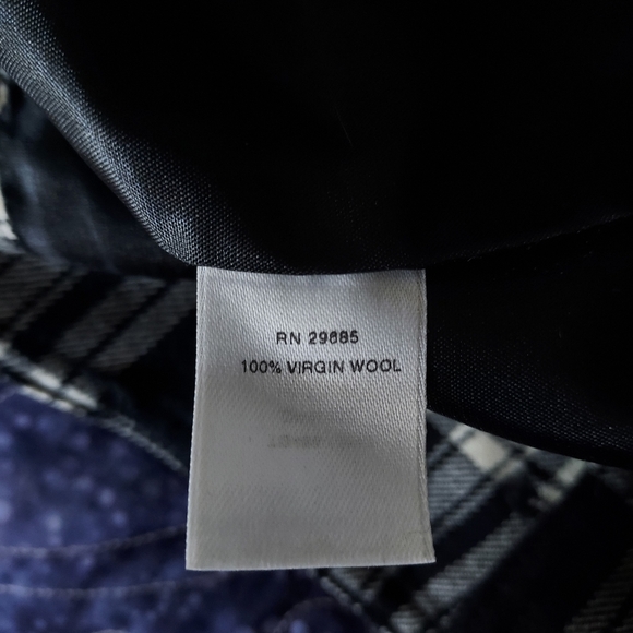 EUC (basically new) Pendleton 100% virgin wool button front skirt, size 4 - Picture 5 of 8